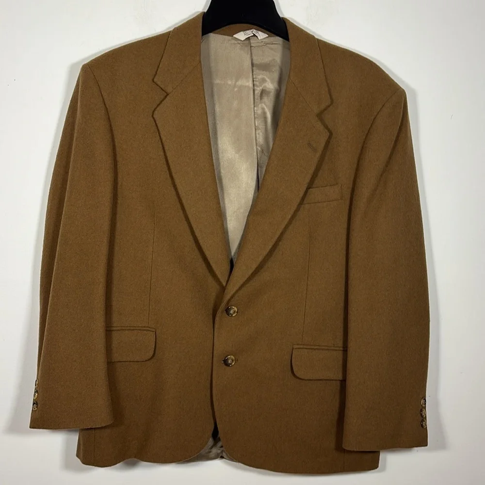 Vintage Hunt Valley Men 2 Button Blazer 100% Camel Hair Made in USA 42 Tan Brown